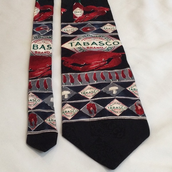 Tabasco Pepper Sauce silk necktie featuring crabs, prawns and peppers. - Picture 5 of 5